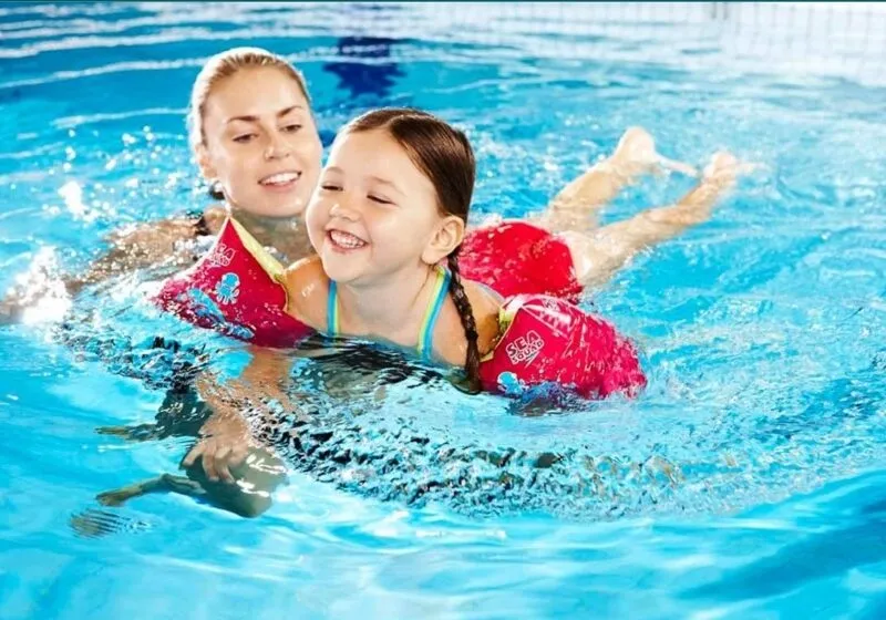 học bơi trong bao lâu thì biết bơi