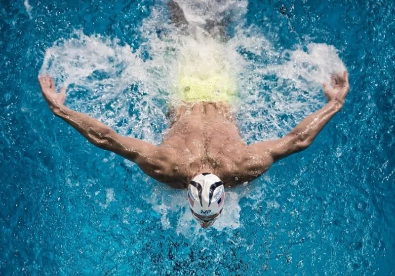 Michael Phelps bơi bướm