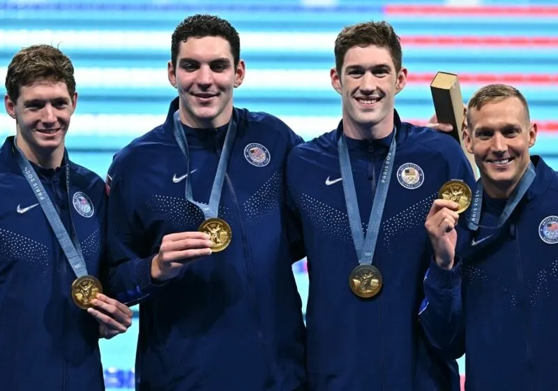 vận động viên bơi lội Caeleb Dressel