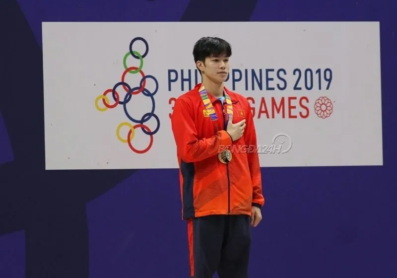 trần hưng nguyên bơi lội