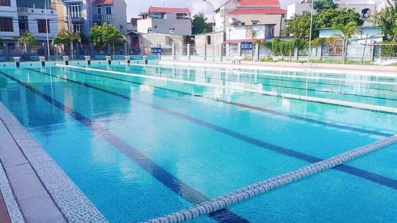 bể bơi kiến hưng