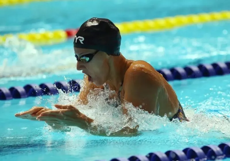 cách lấy hơi khi bơi ếch