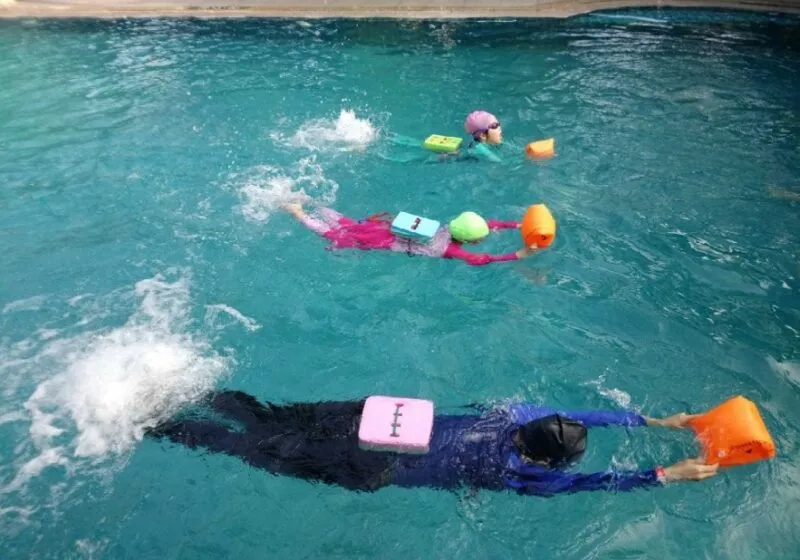 cách thở bơi ếch