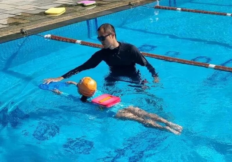 hồ bơi sala ở đâu