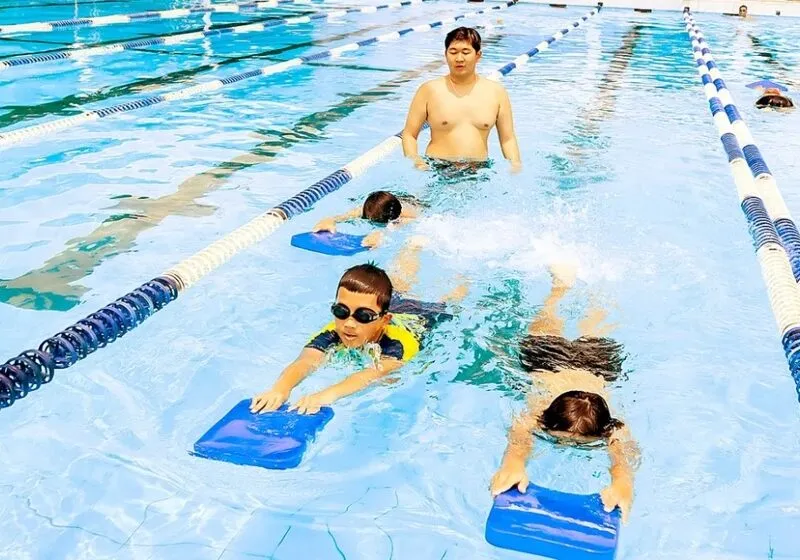 bể bơi quận 3