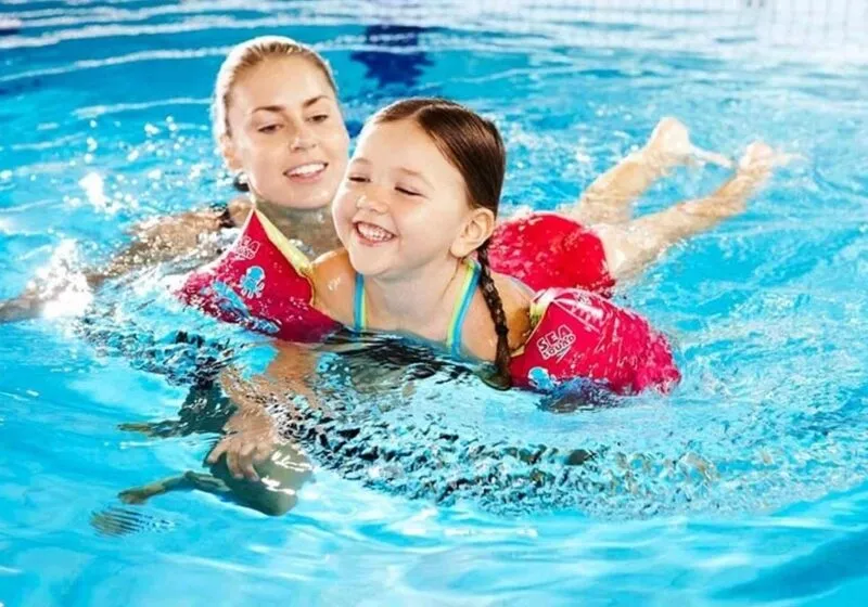 hồ bơi cung văn hoá lao động