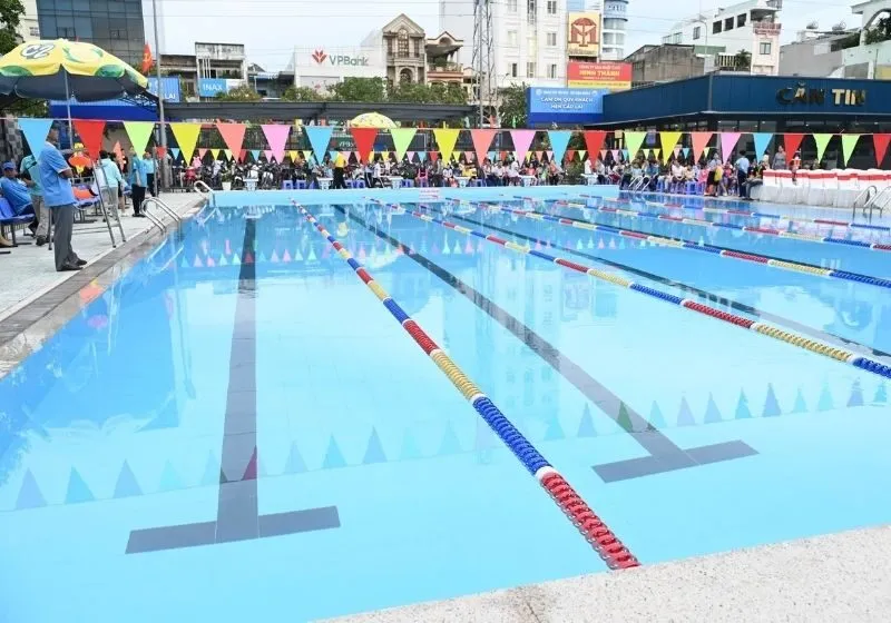 bài đánh giá về hồ bơi phú lâm